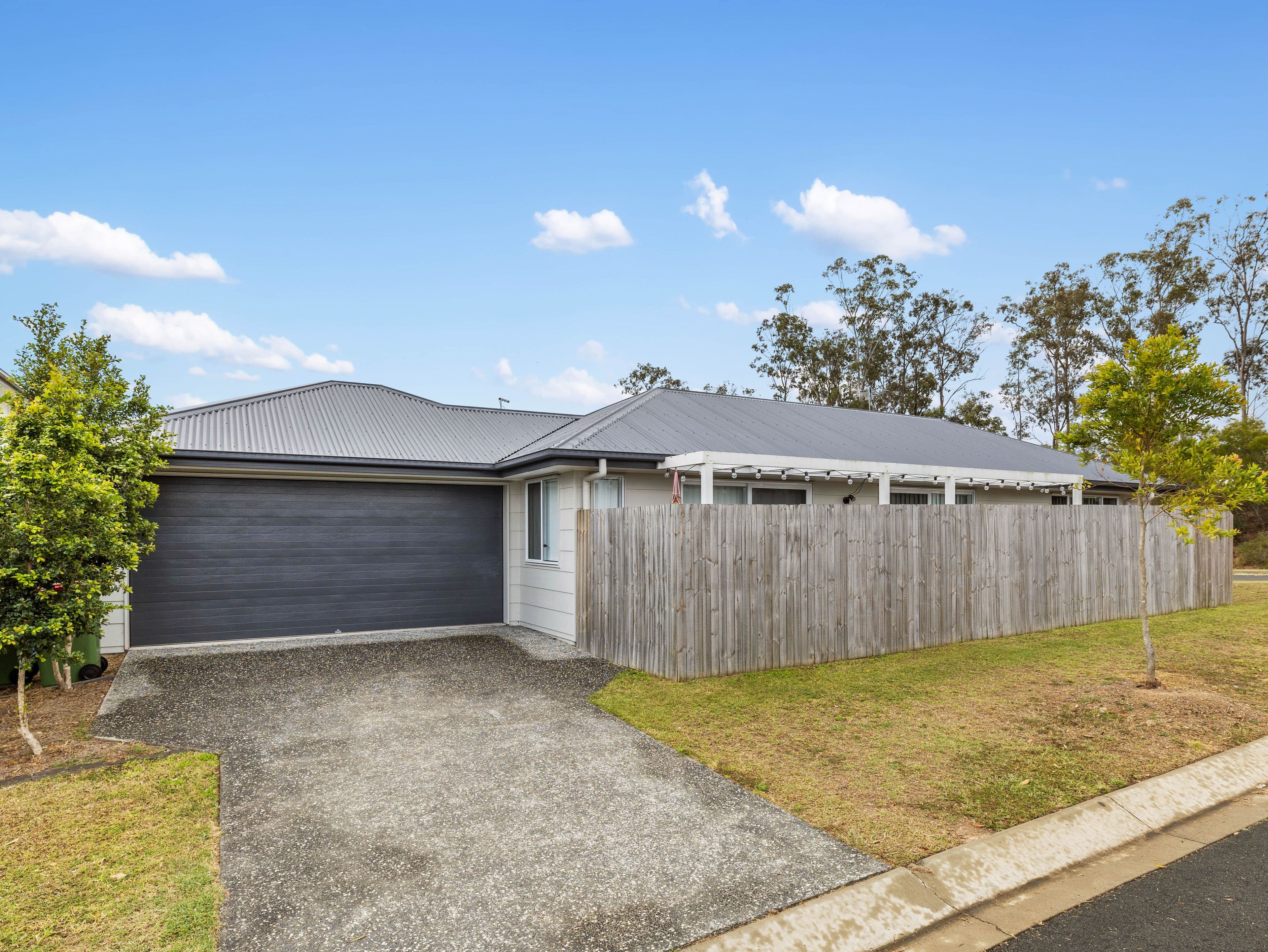 49 Meadows Circuit, Bellbird Park QLD 4300, Bellbird Park - Thumbnail 2