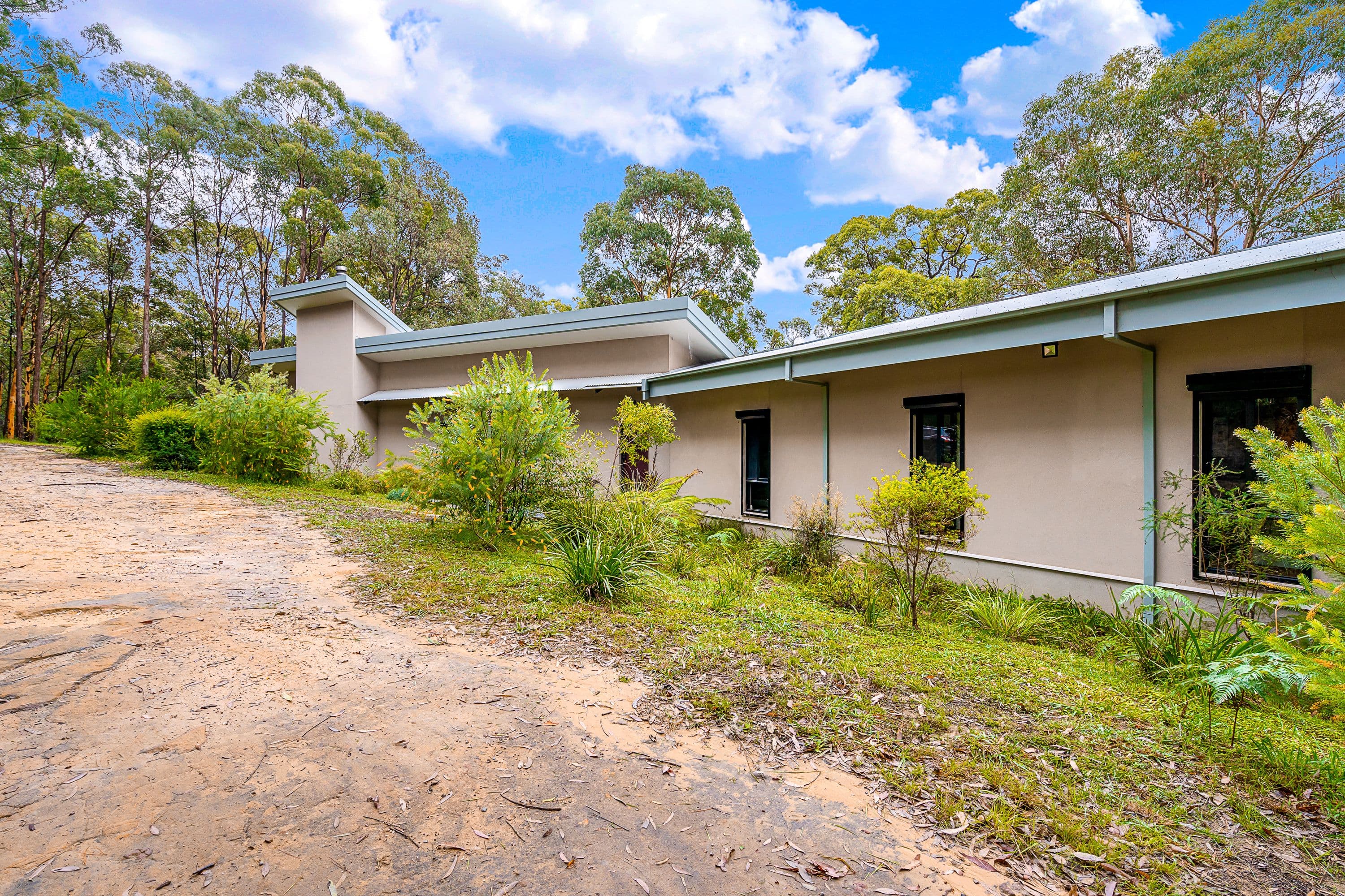 1017 Mountain Lagoon Road, Mountain Lagoon NSW 2758, Mountain Lagoon - Thumbnail 5
