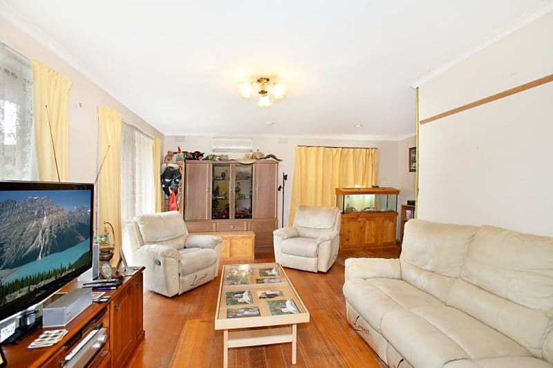 38 Renwick Road, FERNTREE GULLY VIC 3156, Ferntree Gully - Thumbnail 2