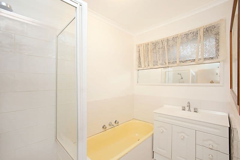 38 Renwick Road, FERNTREE GULLY VIC 3156, Ferntree Gully - Thumbnail 3