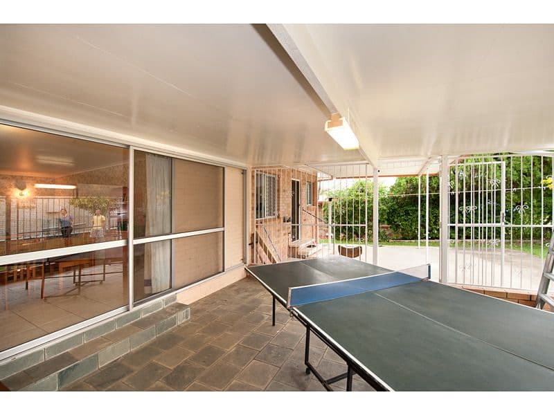 82 Fernside Avenue, Briar Hill, Briar Hill - Thumbnail 3