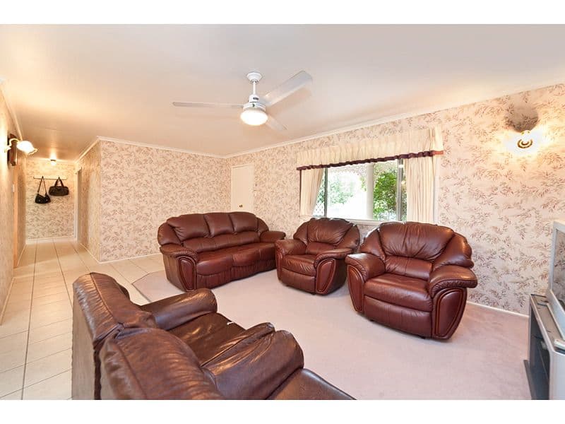 82 Fernside Avenue, Briar Hill, Briar Hill - Thumbnail 5