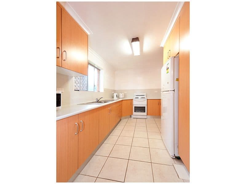 82 Fernside Avenue, Briar Hill, Briar Hill - Thumbnail 8