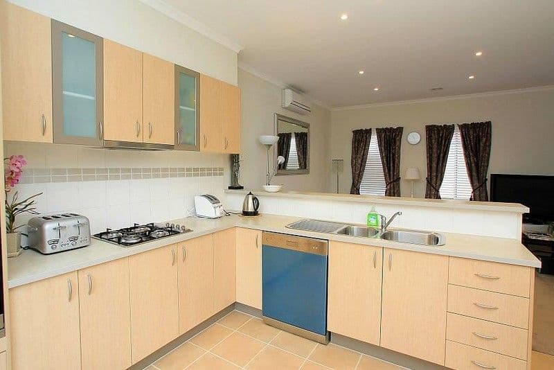 1 Cardwell Court, FERNTREE GULLY VIC 3156, Ferntree Gully - Thumbnail 3