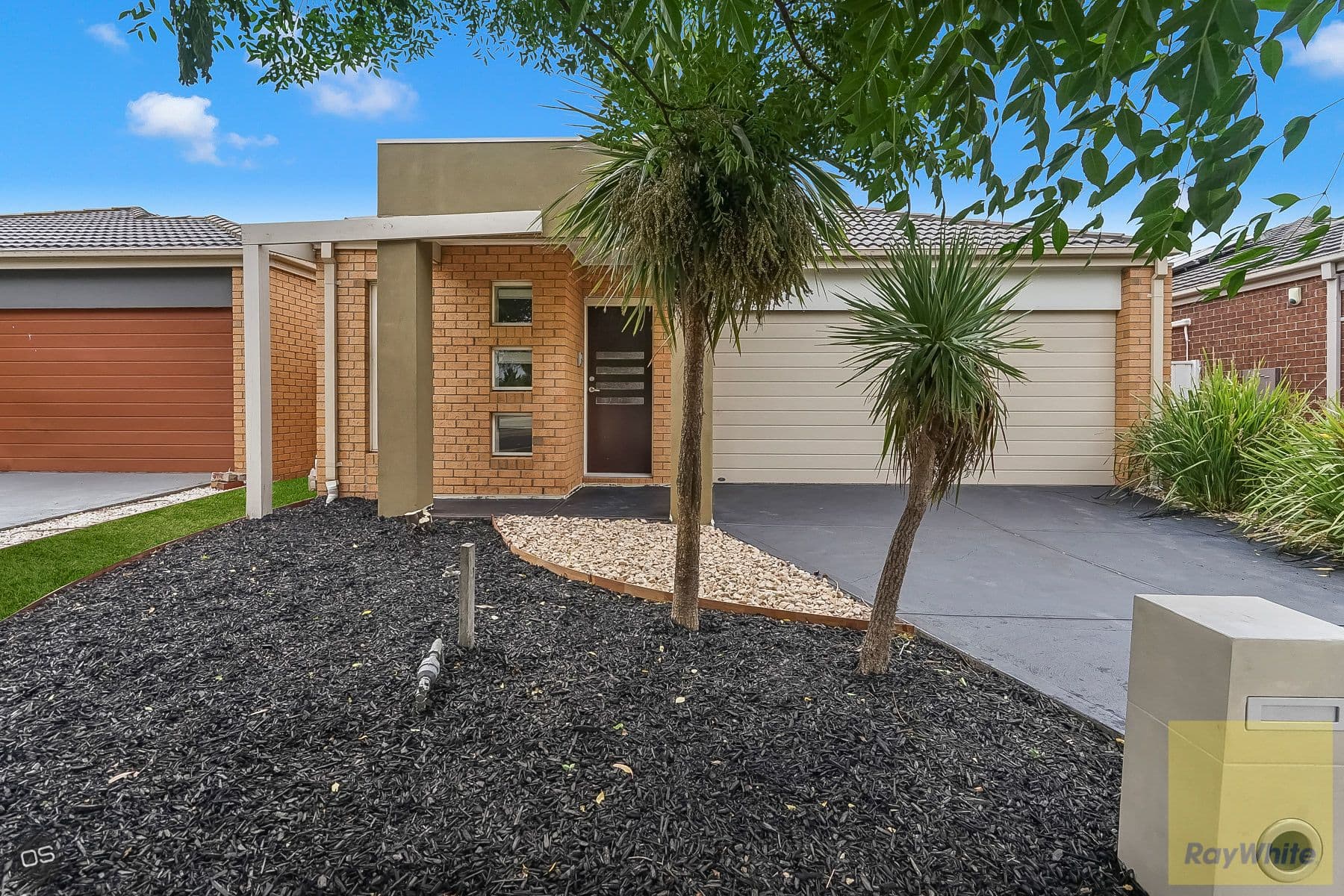 16 Camphora Street, Tarneit VIC 3029, Tarneit - Thumbnail 2