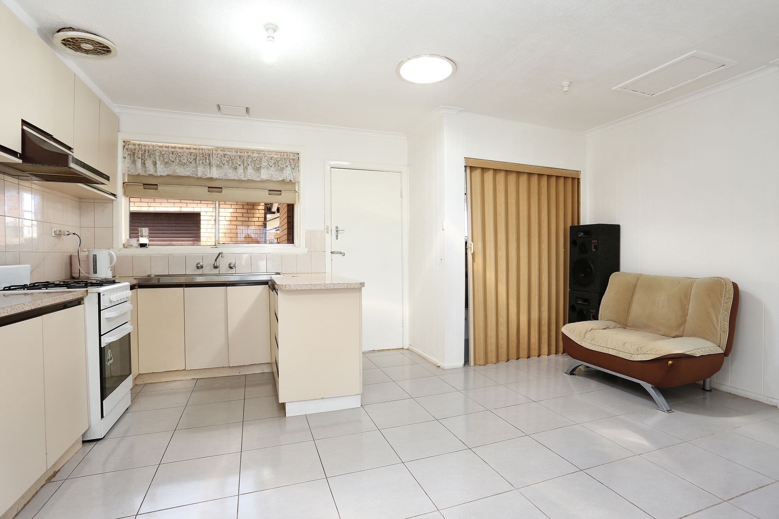 31 Fox Street, St Albans VIC 3021, St Albans - Thumbnail 3