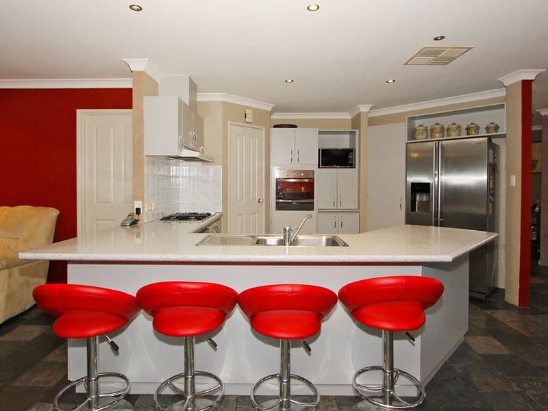 13 Mandilla Parade, BALLAJURA WA 6066, Ballajura - Thumbnail 2