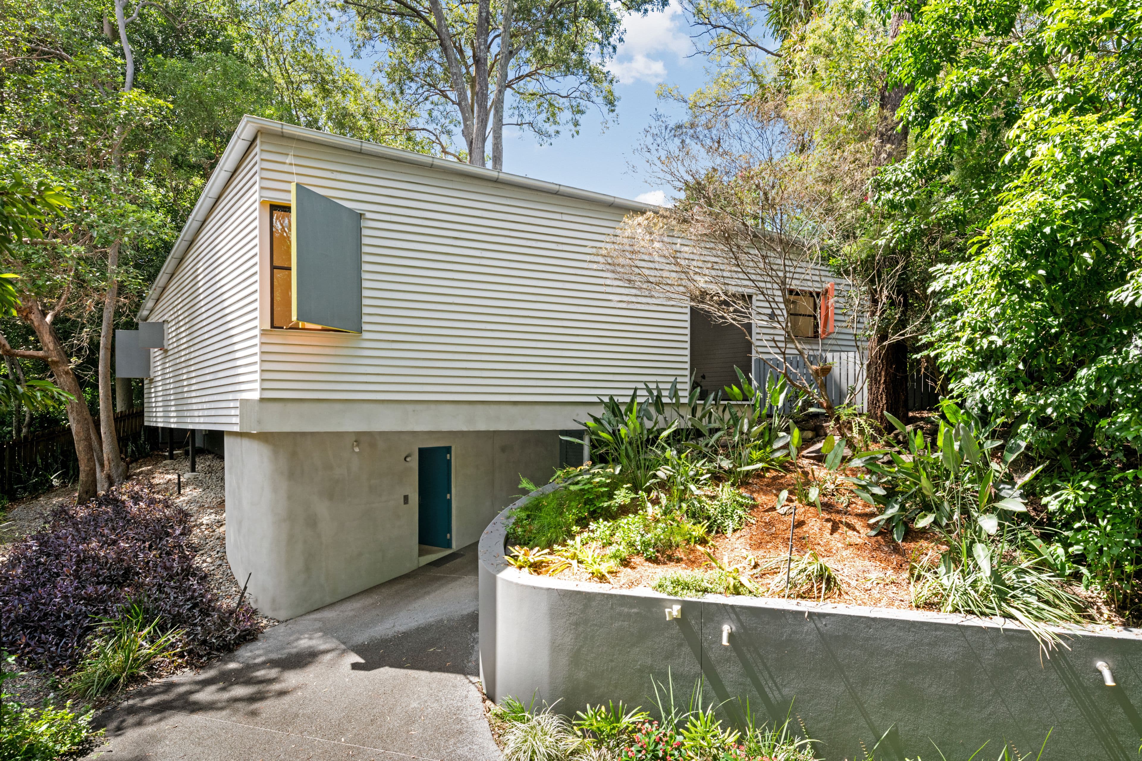 137A Ninth Avenue, St Lucia QLD 4067, St Lucia - Thumbnail 2
