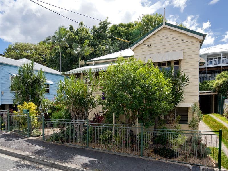 8 Confederate Street, Red Hill QLD 4059, Red Hill - Thumbnail 2