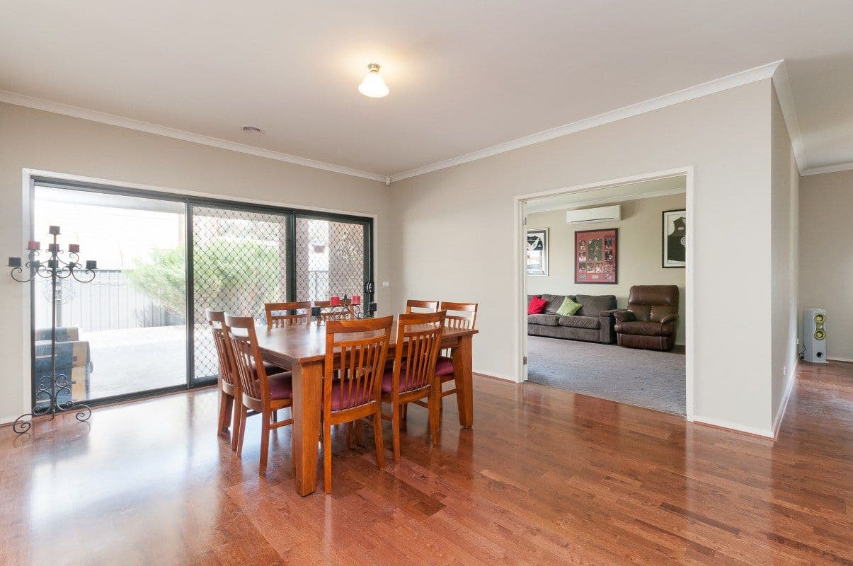 34 Middlesborough Drive, CRAIGIEBURN VIC 3064, Craigieburn - Thumbnail 4
