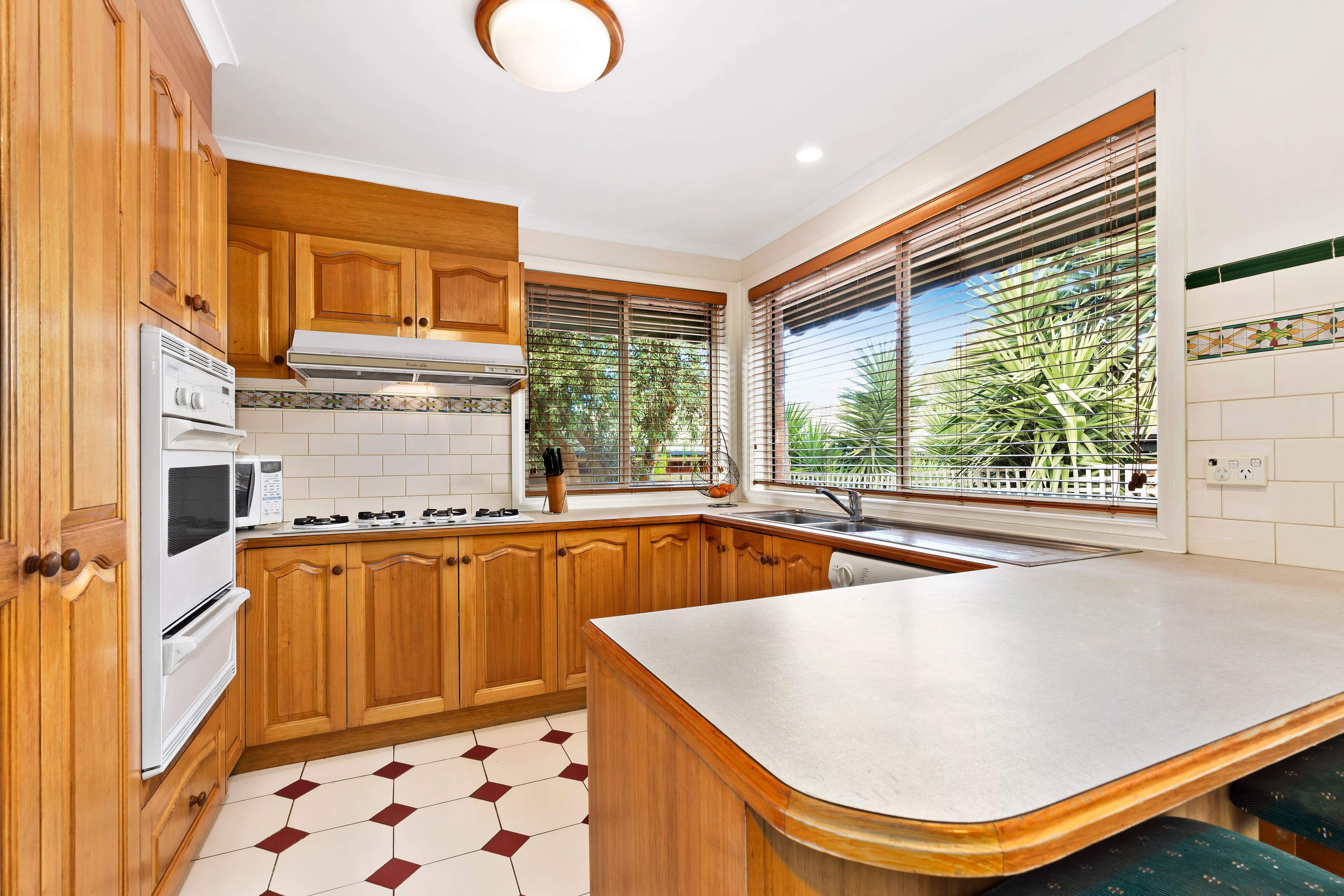6A Hardiman Court, Mill Park VIC 3082, Mill Park - Thumbnail 2