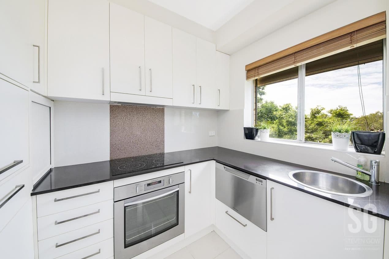 296 Cavendish Road, Coorparoo QLD 4151, Coorparoo - Thumbnail 5