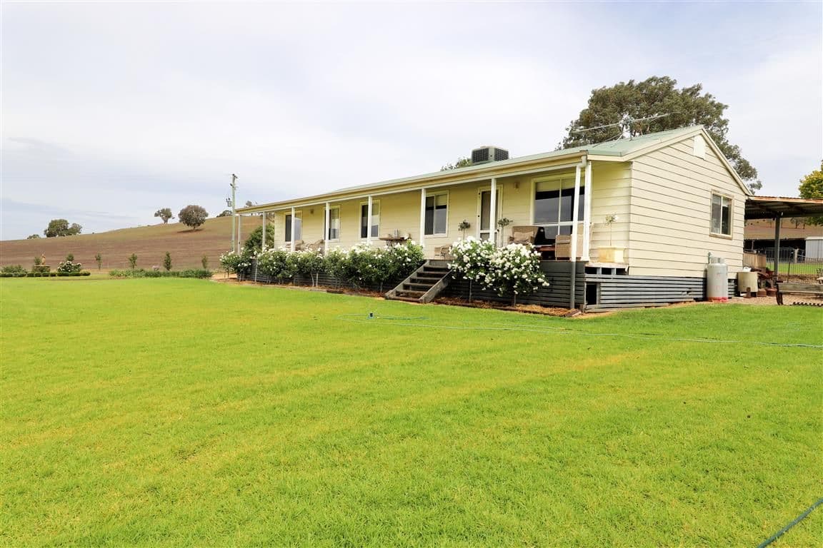 1943 Adelong Road, Tumblong NSW 2729, Tumblong - Thumbnail 2