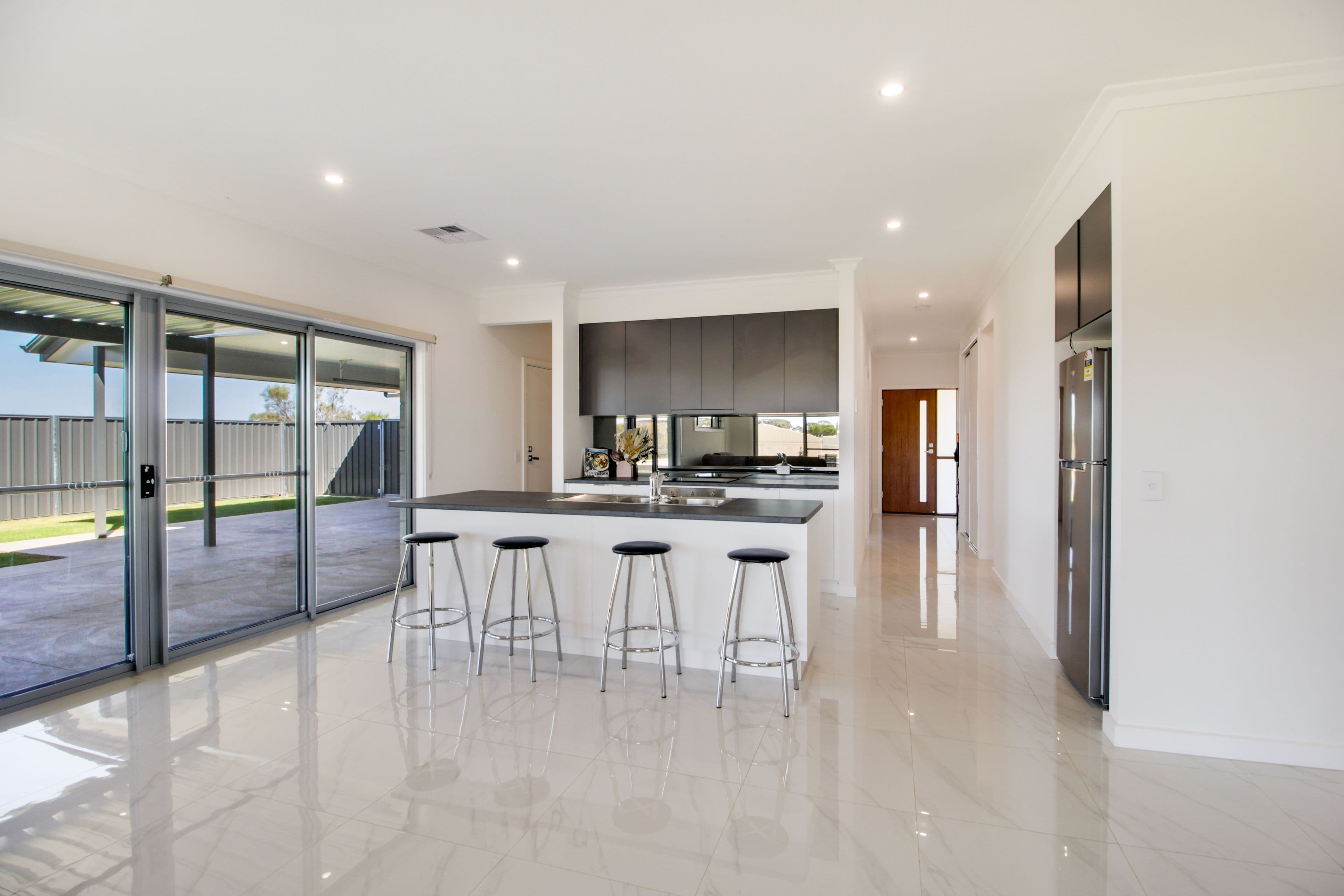 2 Ian Drive, Paringa SA 5340, Paringa - Thumbnail 2