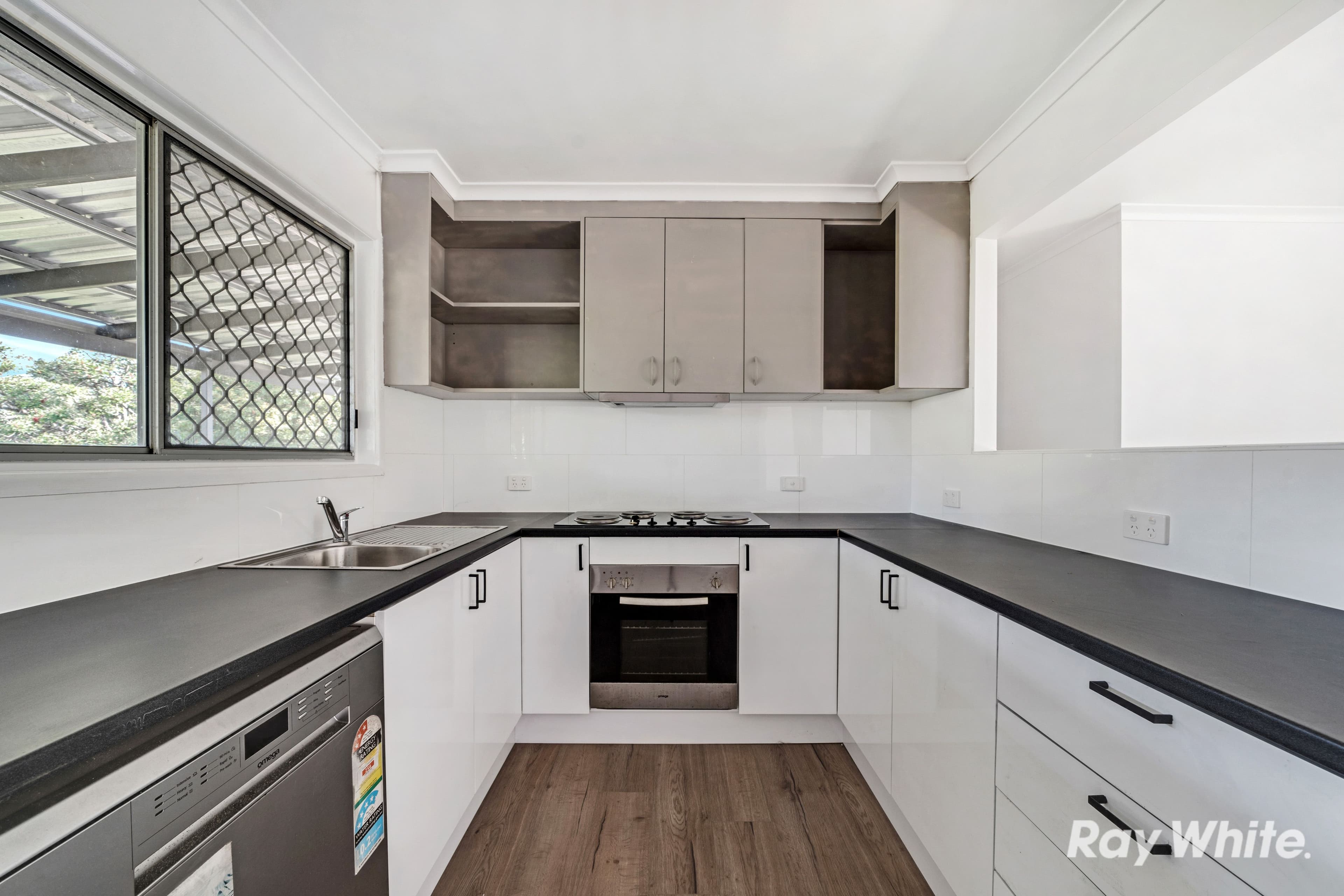 10 Melinda Street, Marsden QLD 4132, Marsden - Thumbnail 3