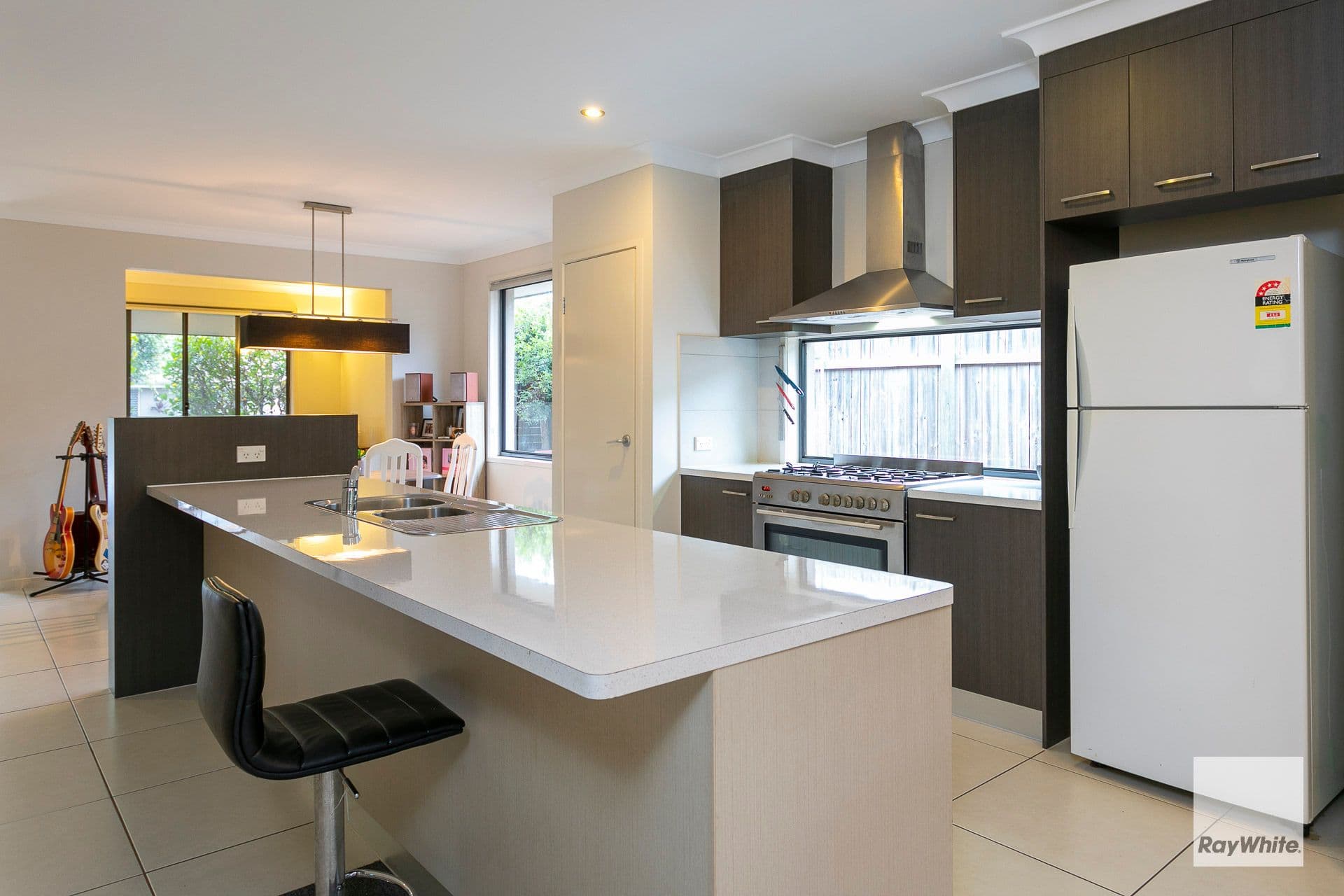 14 Parklane Road, Victoria Point QLD 4165, Victoria Point - Thumbnail 2