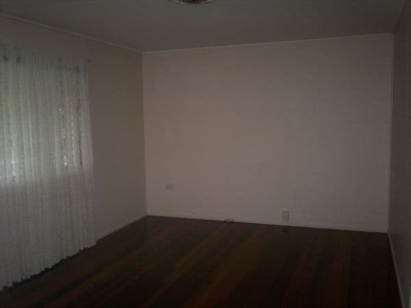 32 Longland Street, Redcliffe QLD 4020, Redcliffe - Thumbnail 4