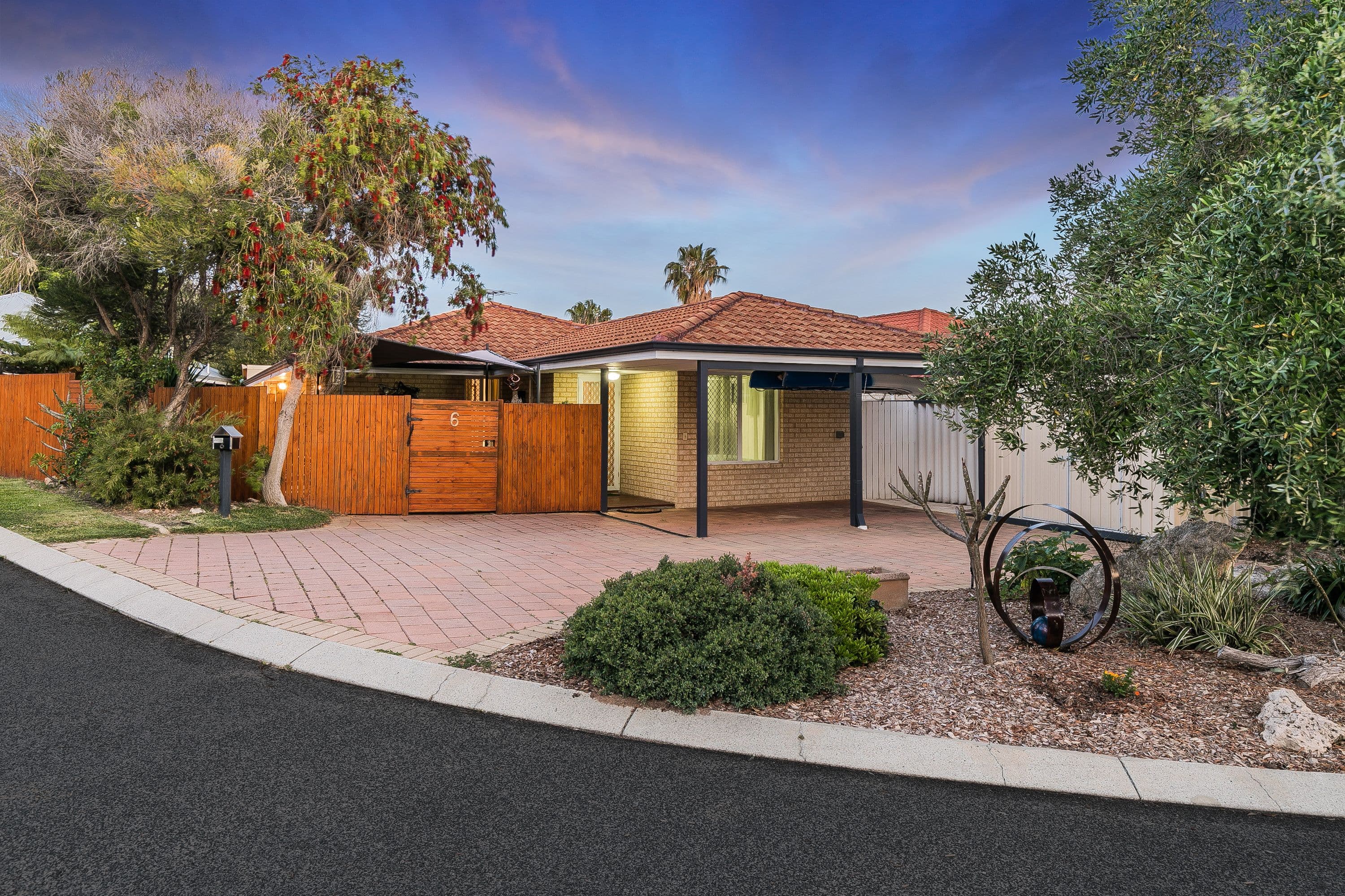 6 Manuel Close, Hamilton Hill WA 6163, Hamilton Hill - Image 1