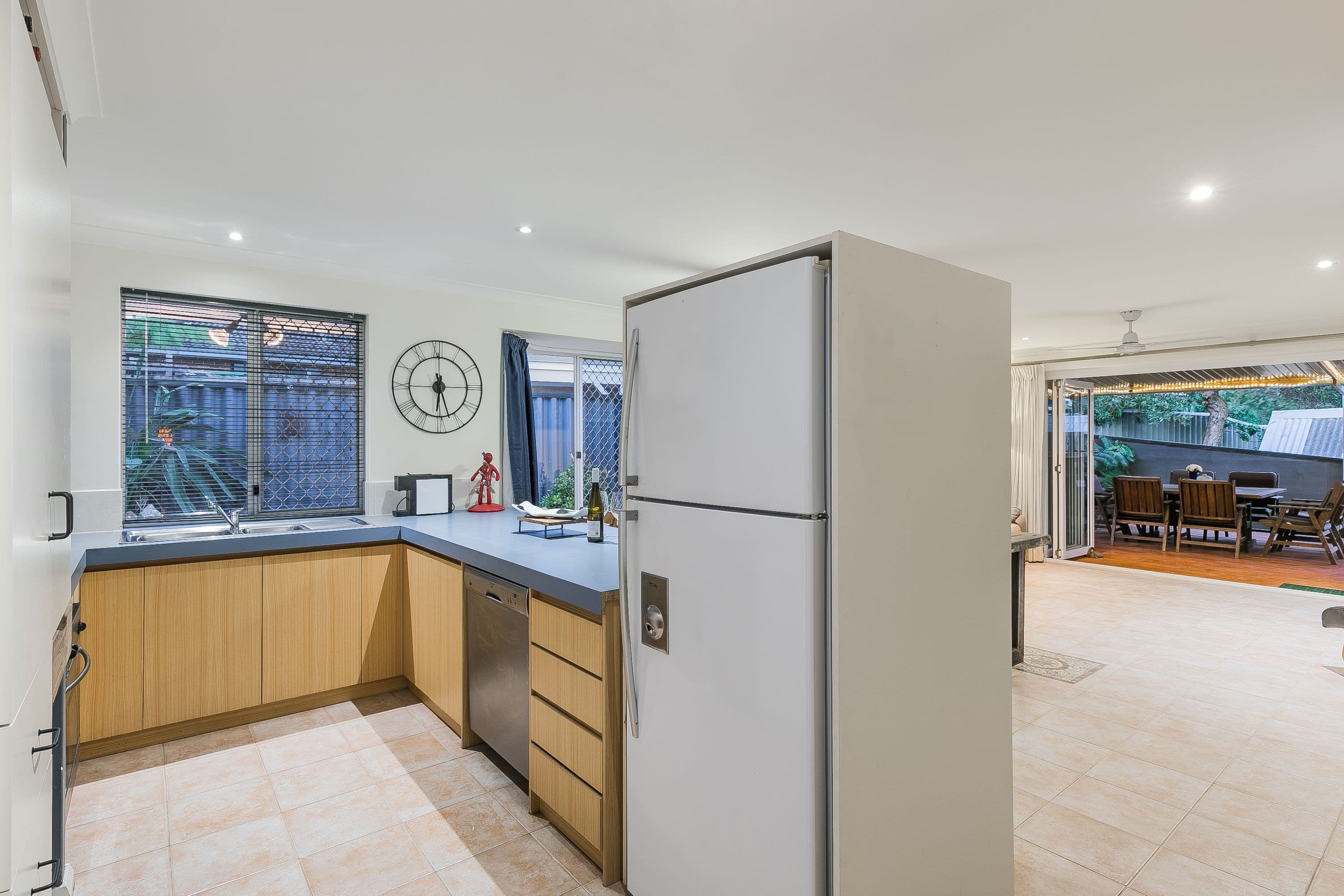 6 Manuel Close, Hamilton Hill WA 6163, Hamilton Hill - Thumbnail 8