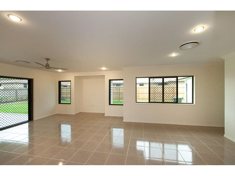 19 Frangipani Court, NORMAN GARDENS QLD 4701, Norman Gardens - Thumbnail 7