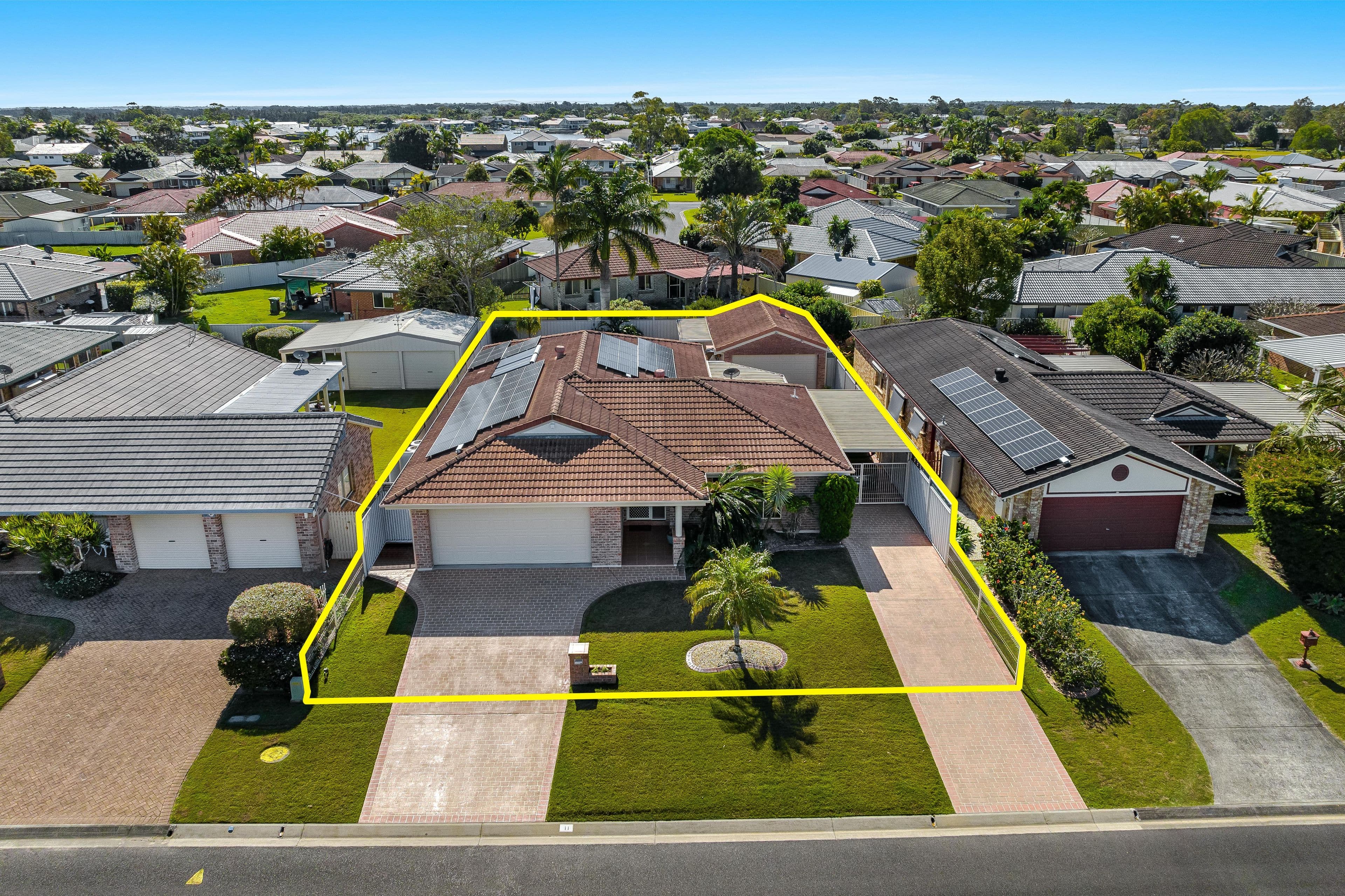 11 Kookaburra Court, Yamba NSW 2464, Yamba - Image 1
