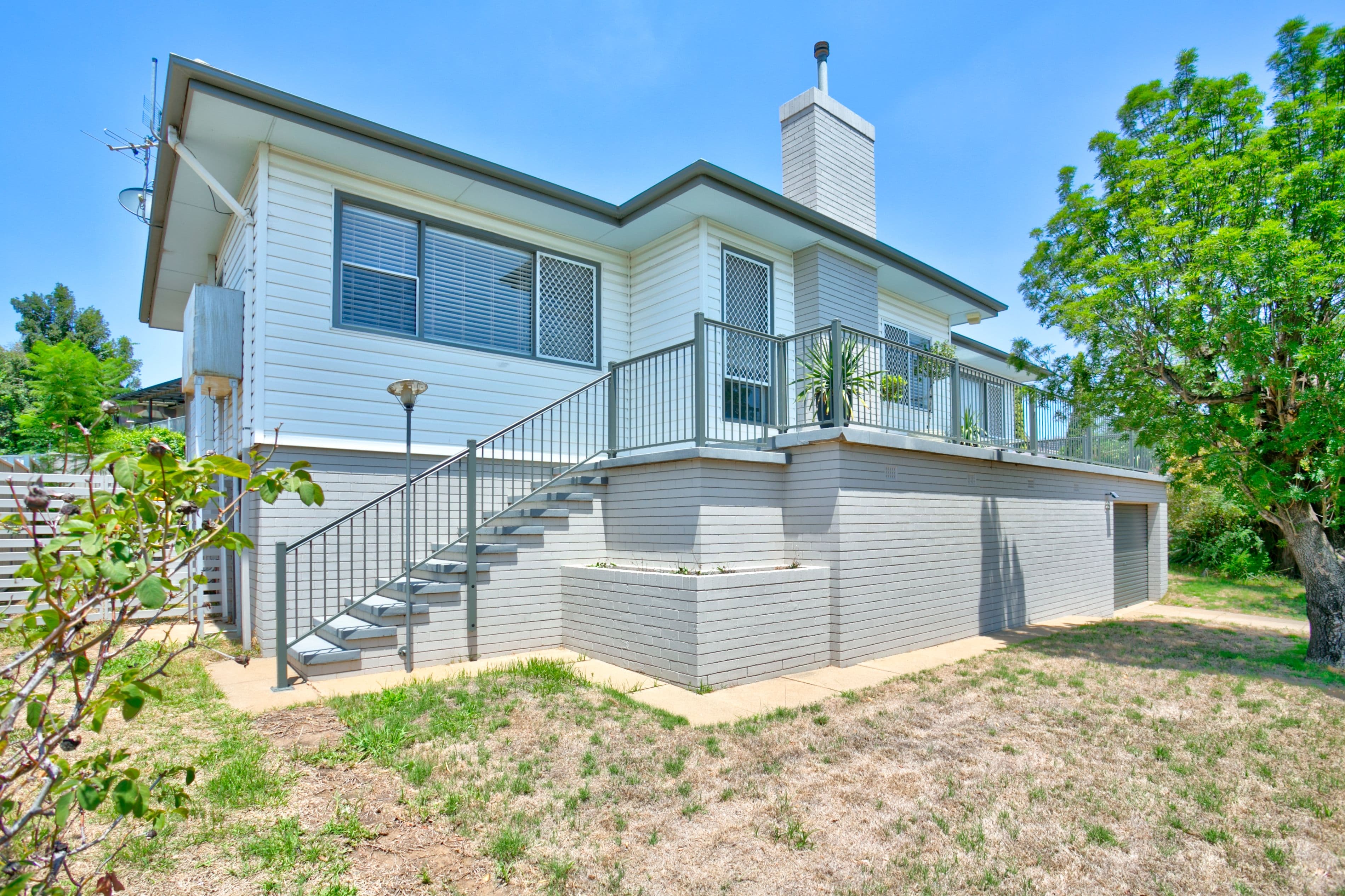 69 Hillvue Road, Tamworth NSW 2340, Tamworth - Image 1