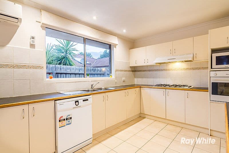10 Amity Way, Cranbourne West VIC 3977, Cranbourne West - Thumbnail 5