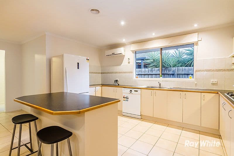 10 Amity Way, Cranbourne West VIC 3977, Cranbourne West - Thumbnail 7