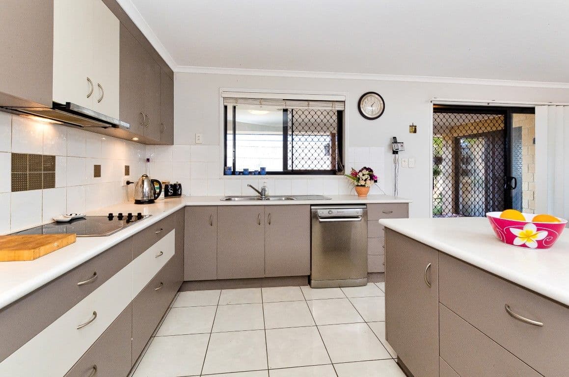 32 Reinaerhoff Crescent, Glen Eden QLD 4680, Glen Eden - Thumbnail 7