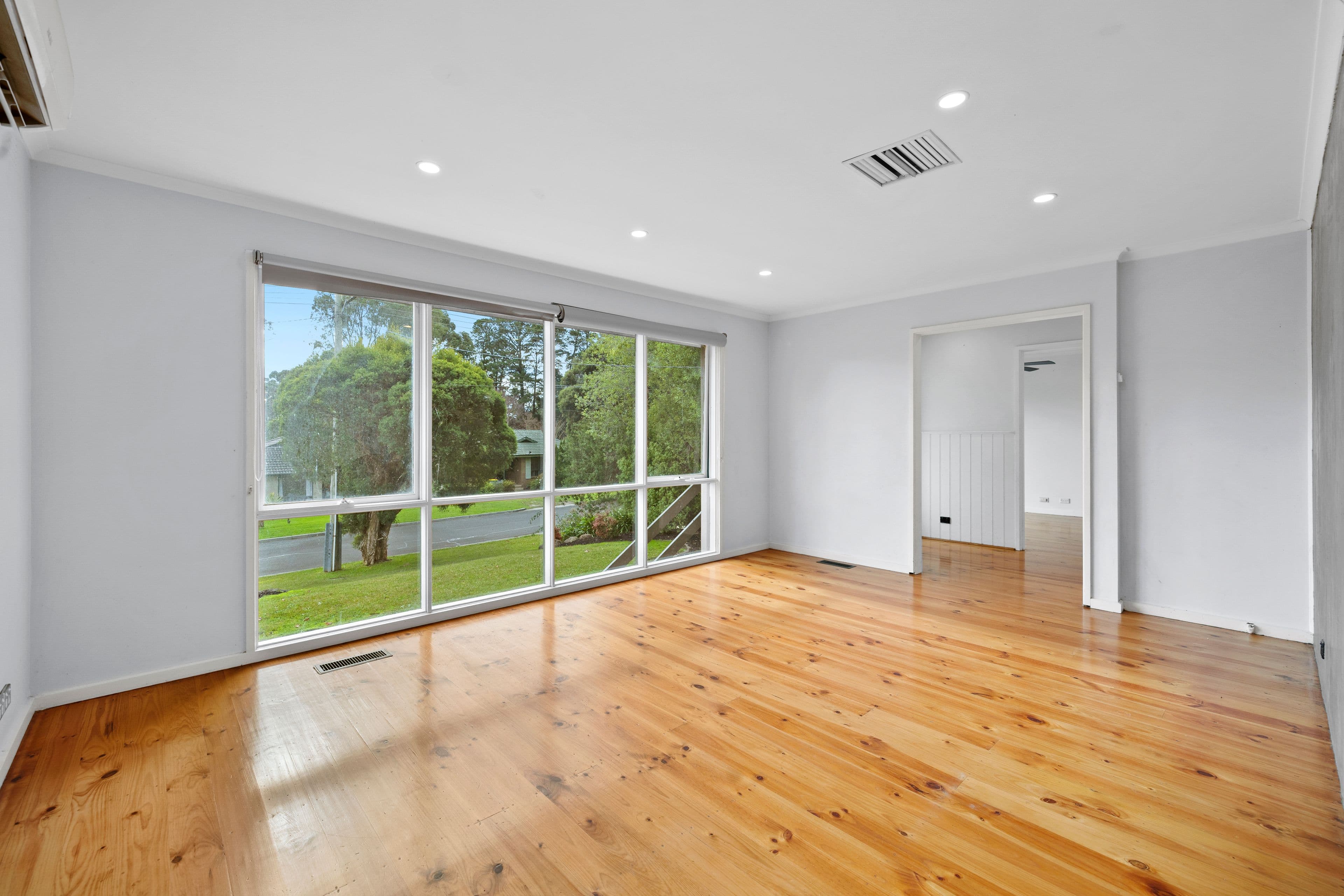 14 The Boulevard, Montrose VIC 3765, Montrose - Thumbnail 2