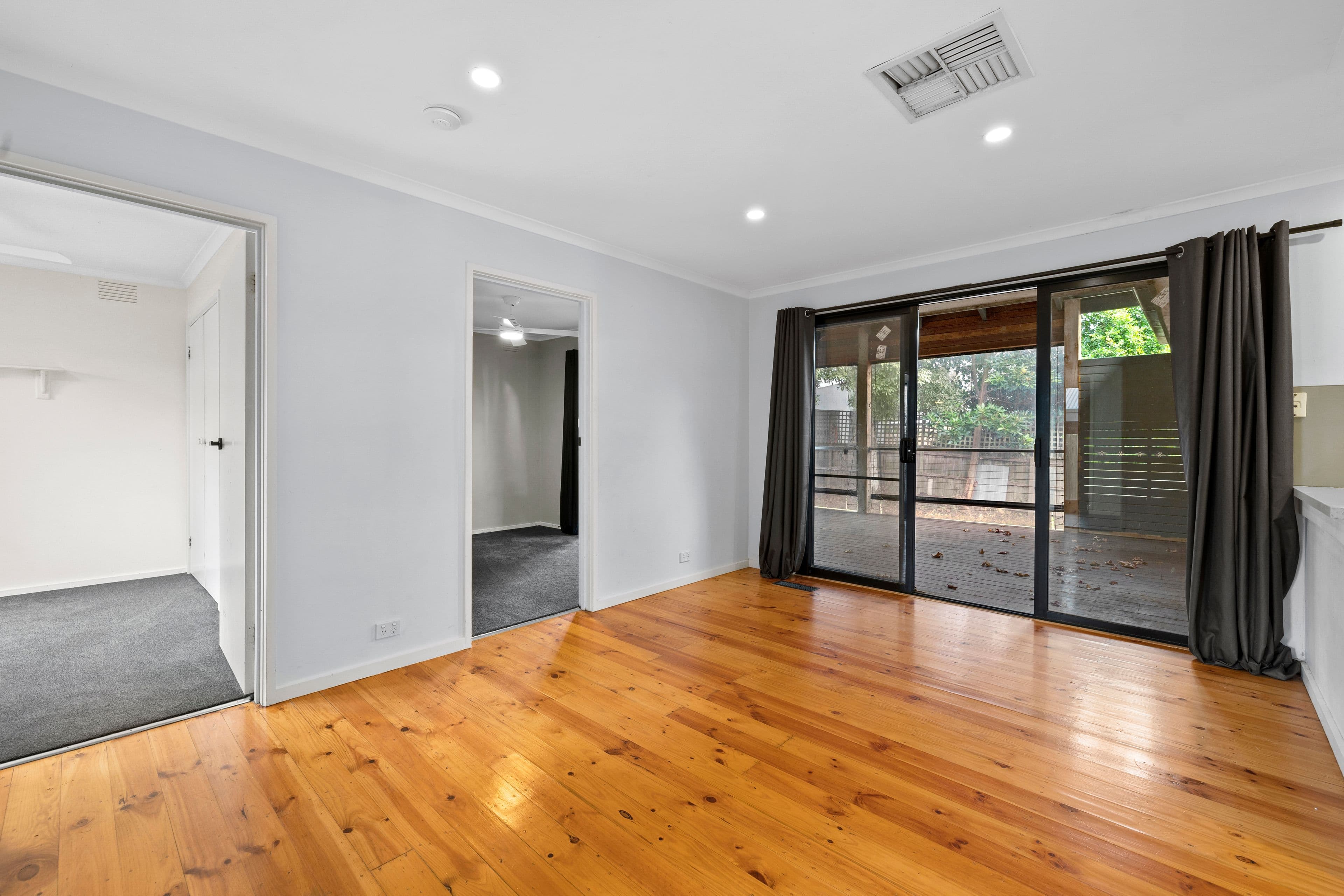 14 The Boulevard, Montrose VIC 3765, Montrose - Thumbnail 4
