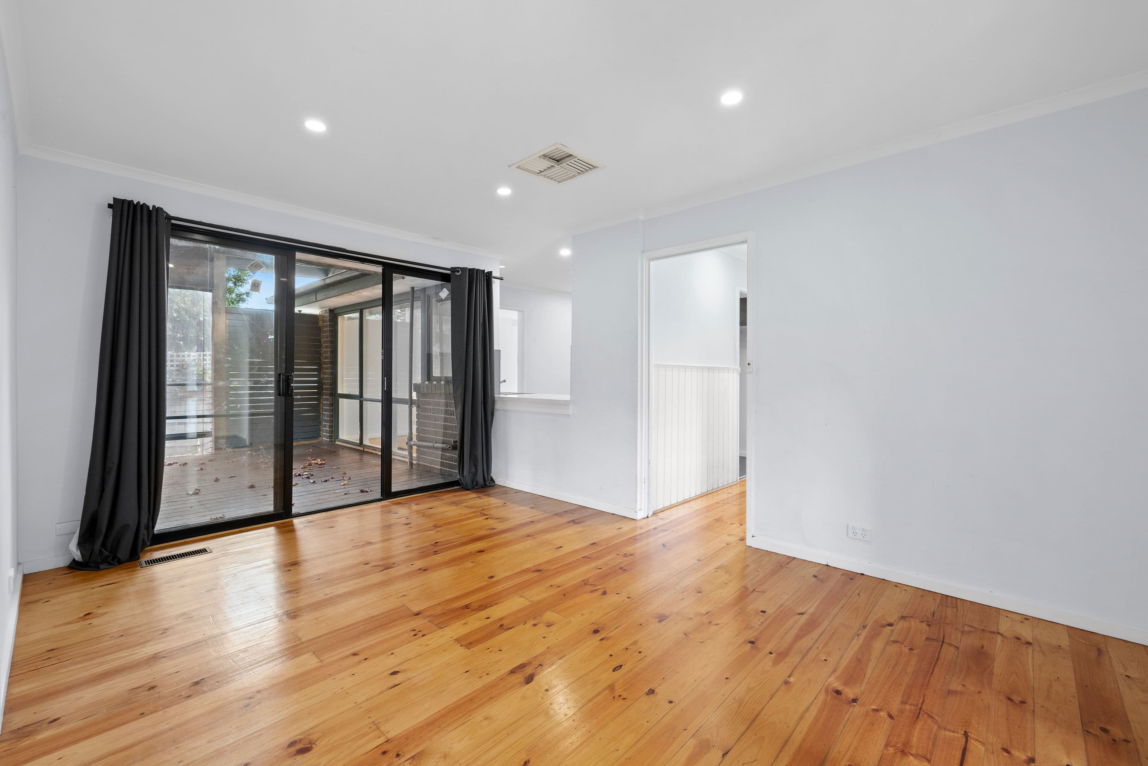 14 The Boulevard, Montrose VIC 3765, Montrose - Thumbnail 5
