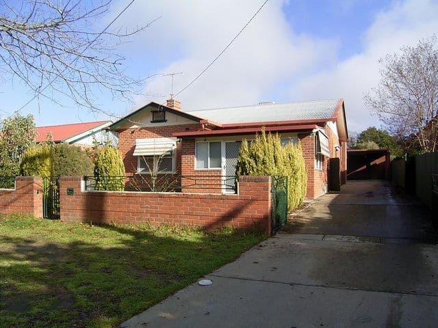 671 Jones Street, ALBURY NSW 2640, Albury - Image 1