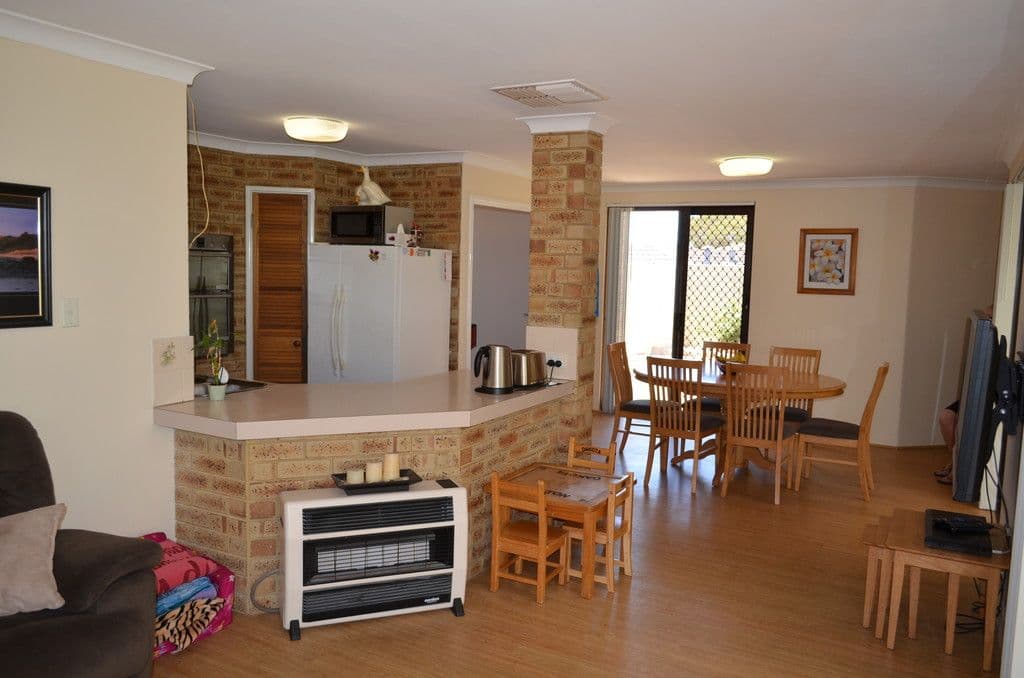 8 Explorer Drive, Thornlie WA 6108, Thornlie - Thumbnail 8