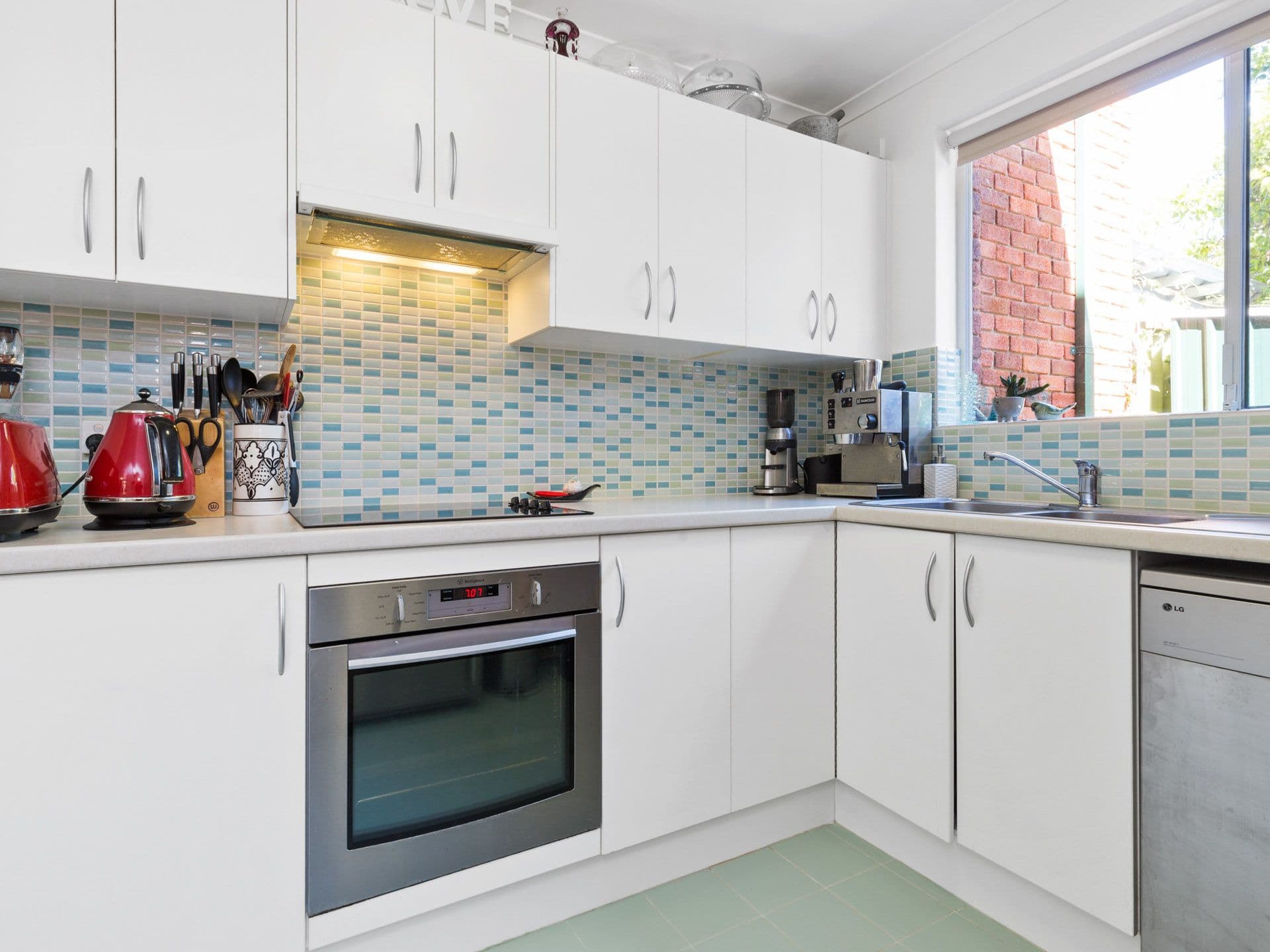 14 Siddons Way, Booragoon WA 6154, Booragoon - Thumbnail 5