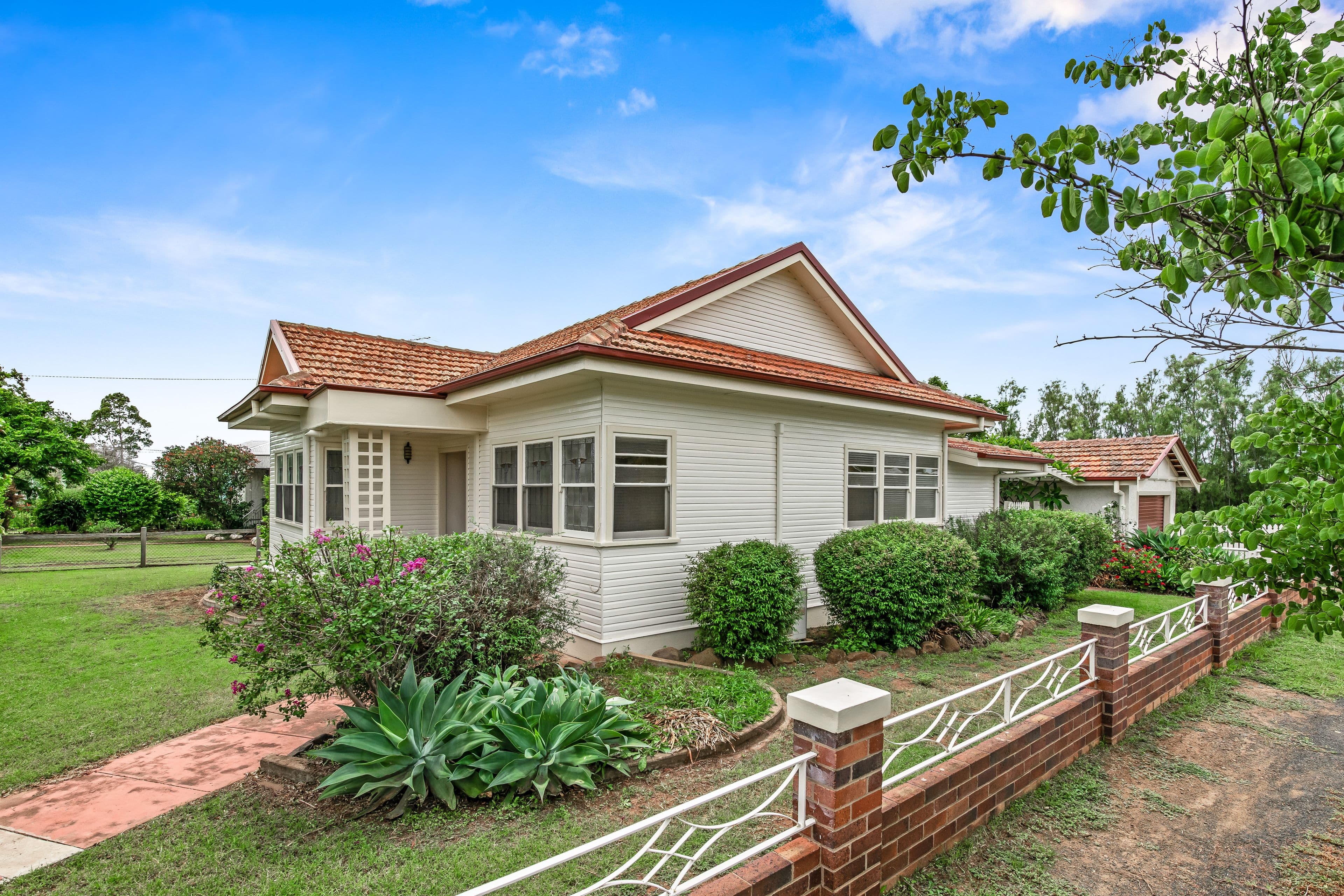 16 Murray Street, Pittsworth QLD 4356, Pittsworth - Thumbnail 2
