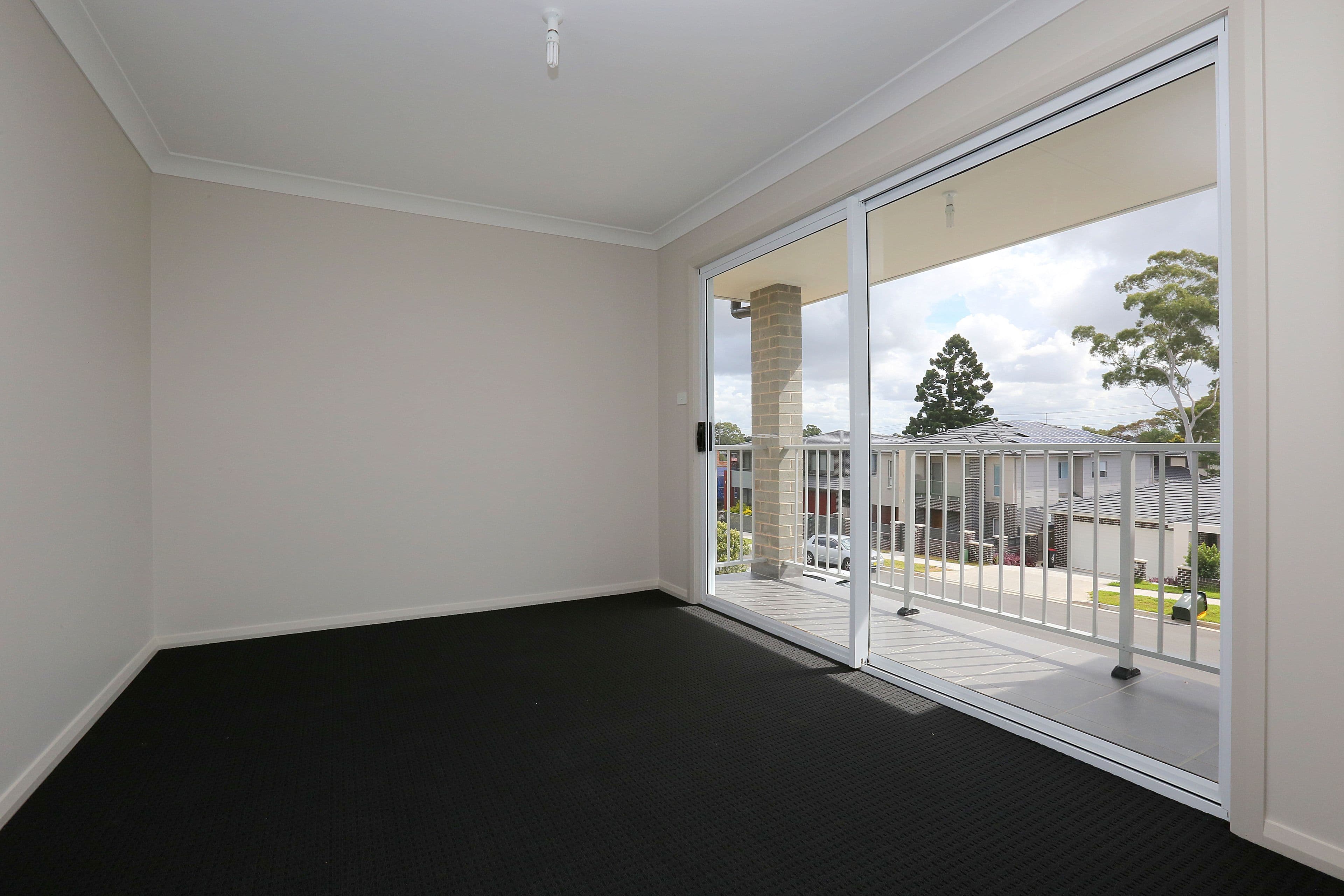 12 Jones Avenue, Potts Hill - Thumbnail 8