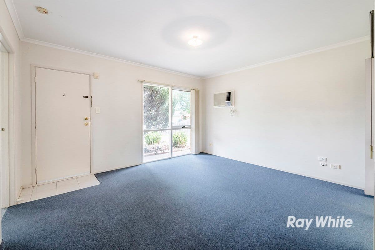 2 Gabriella Court, Cranbourne North VIC 3977, Cranbourne North - Thumbnail 2