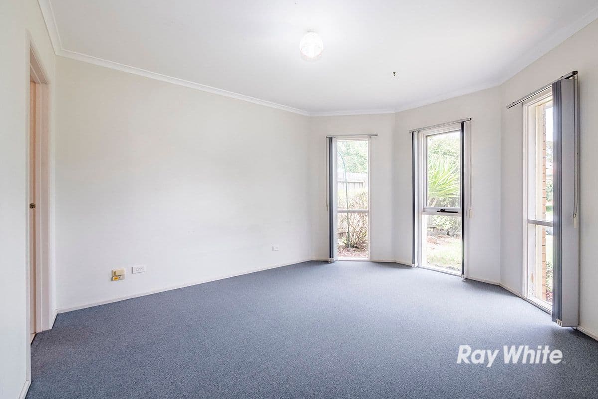 2 Gabriella Court, Cranbourne North VIC 3977, Cranbourne North - Thumbnail 4