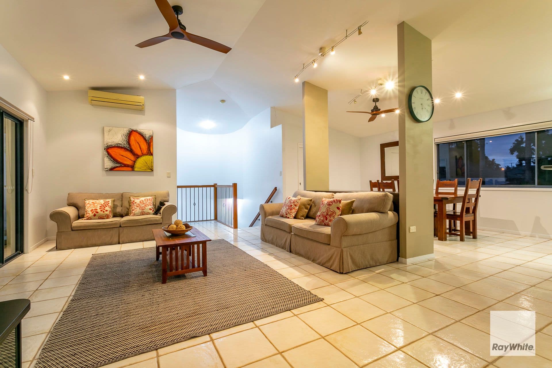 16 Moreton View Parade, Redland Bay QLD 4165, Redland Bay - Thumbnail 3