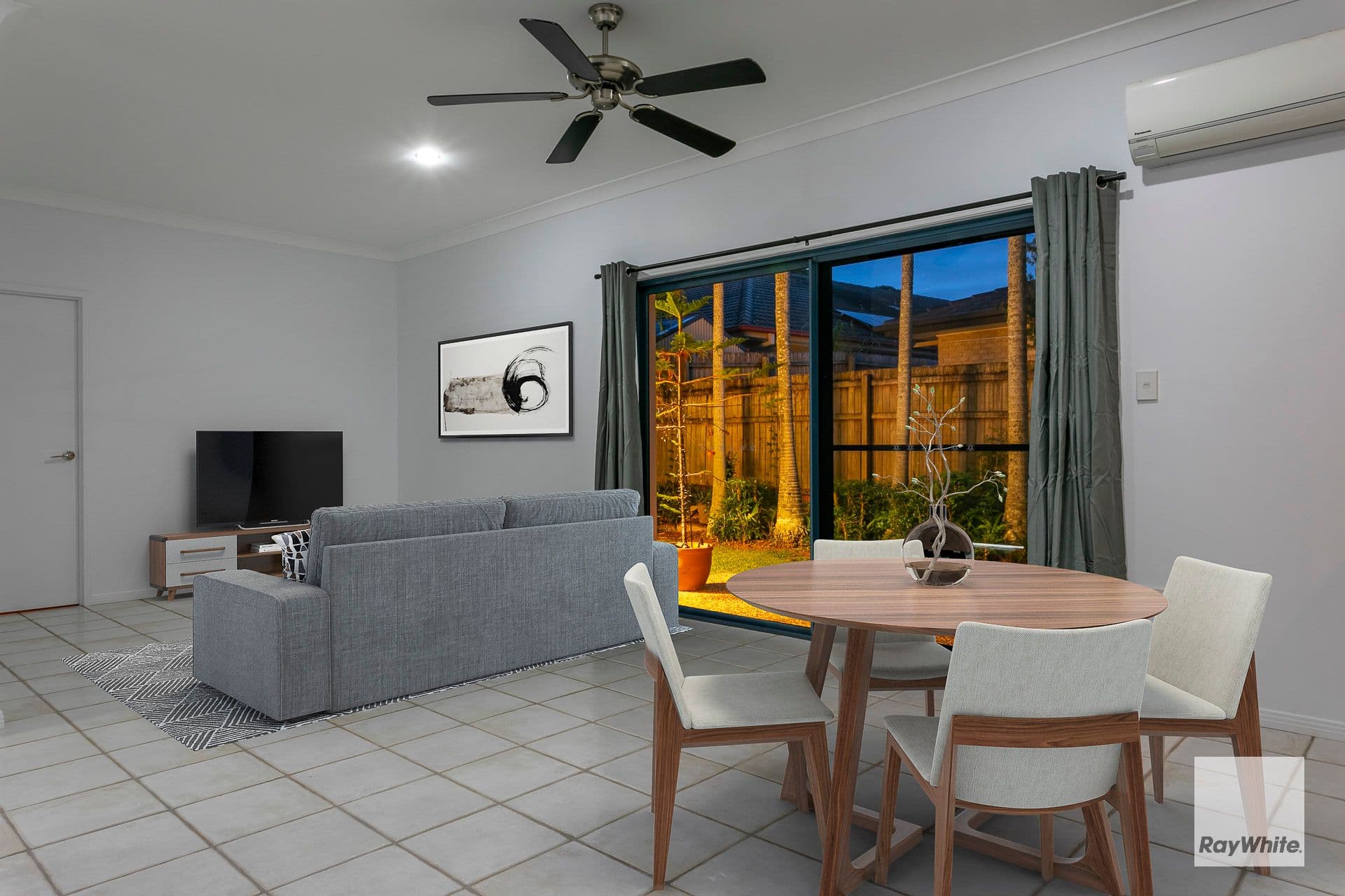 16 Moreton View Parade, Redland Bay QLD 4165, Redland Bay - Thumbnail 8