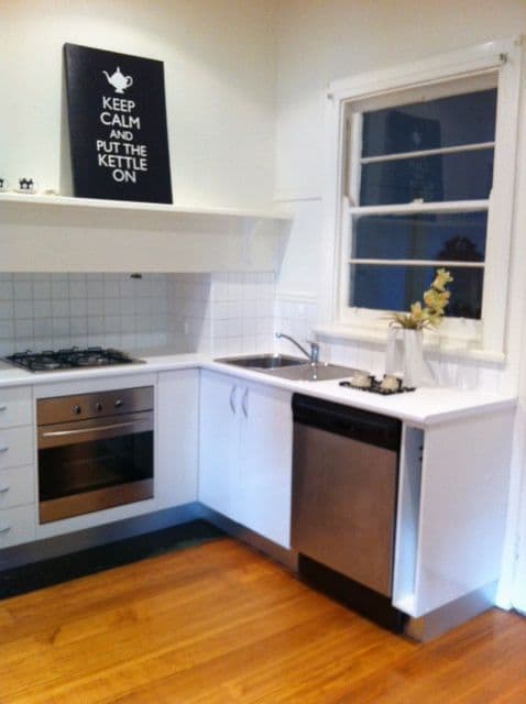 14 Cairns Avenue, NEWTOWN VIC 3220, Newtown - Thumbnail 3