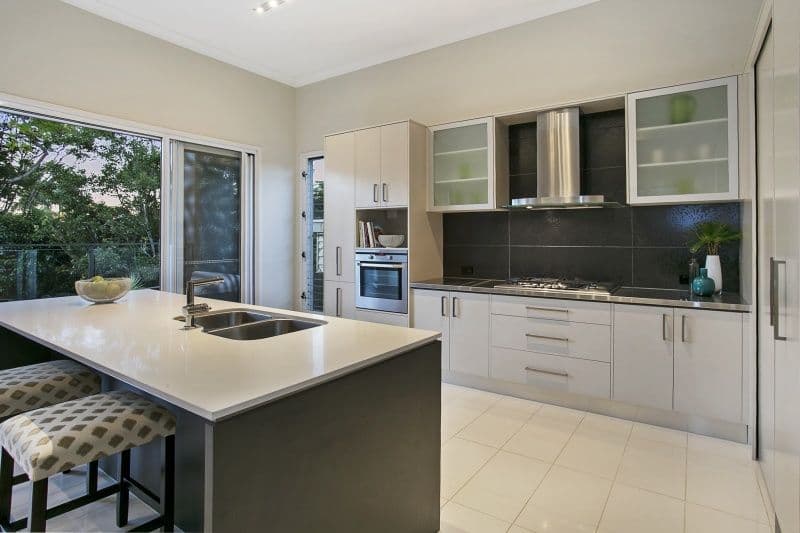 39 Lance Street, SHERWOOD QLD 4075, Sherwood - Thumbnail 2