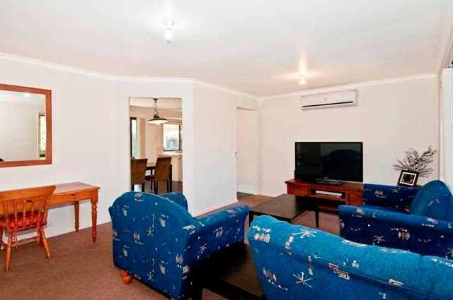 19 Timperley Court, MARSDEN QLD 4132, Marsden - Thumbnail 4