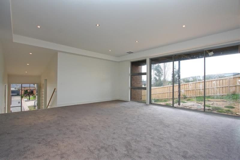 6 Sunrise Place, ROSEBUD VIC 3939, Rosebud - Thumbnail 2