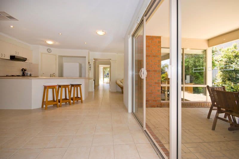 6 Carpentaria Court, ASPENDALE GARDENS VIC 3195, Aspendale Gardens - Thumbnail 3