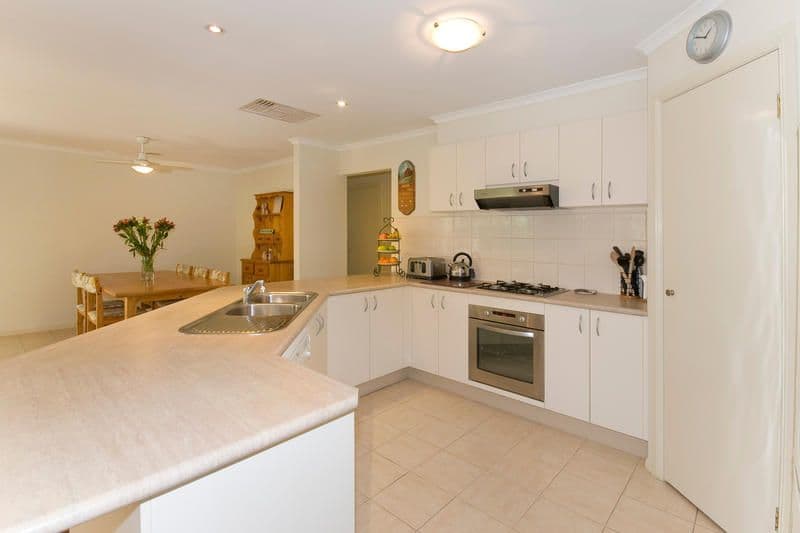 6 Carpentaria Court, ASPENDALE GARDENS VIC 3195, Aspendale Gardens - Thumbnail 6