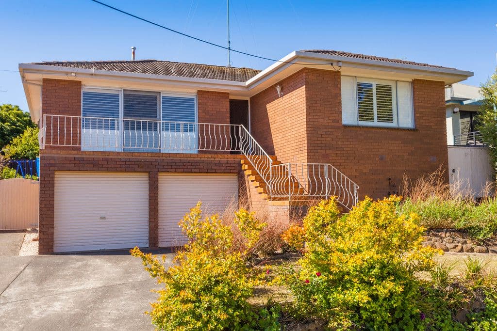 82 Buckingham Road, NEWTOWN VIC 3220, Newtown - Thumbnail 2