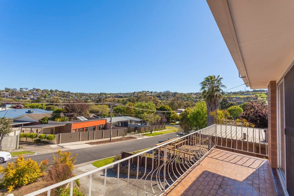 82 Buckingham Road, NEWTOWN VIC 3220, Newtown - Thumbnail 3