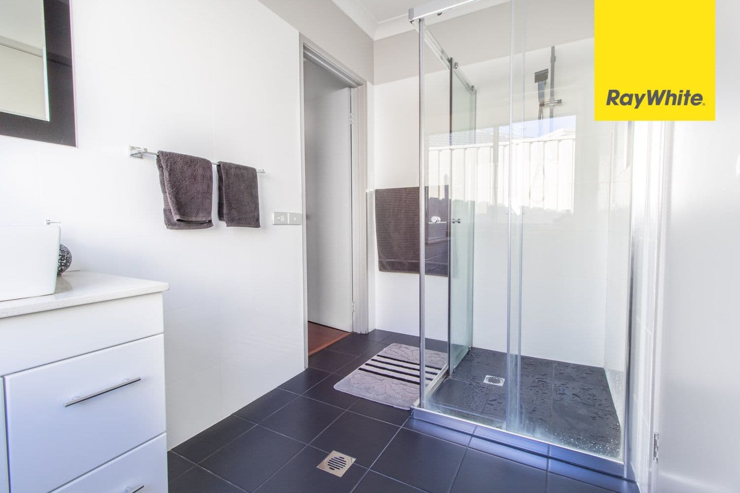 39 Keyport Crescent, Glendenning - Thumbnail 6